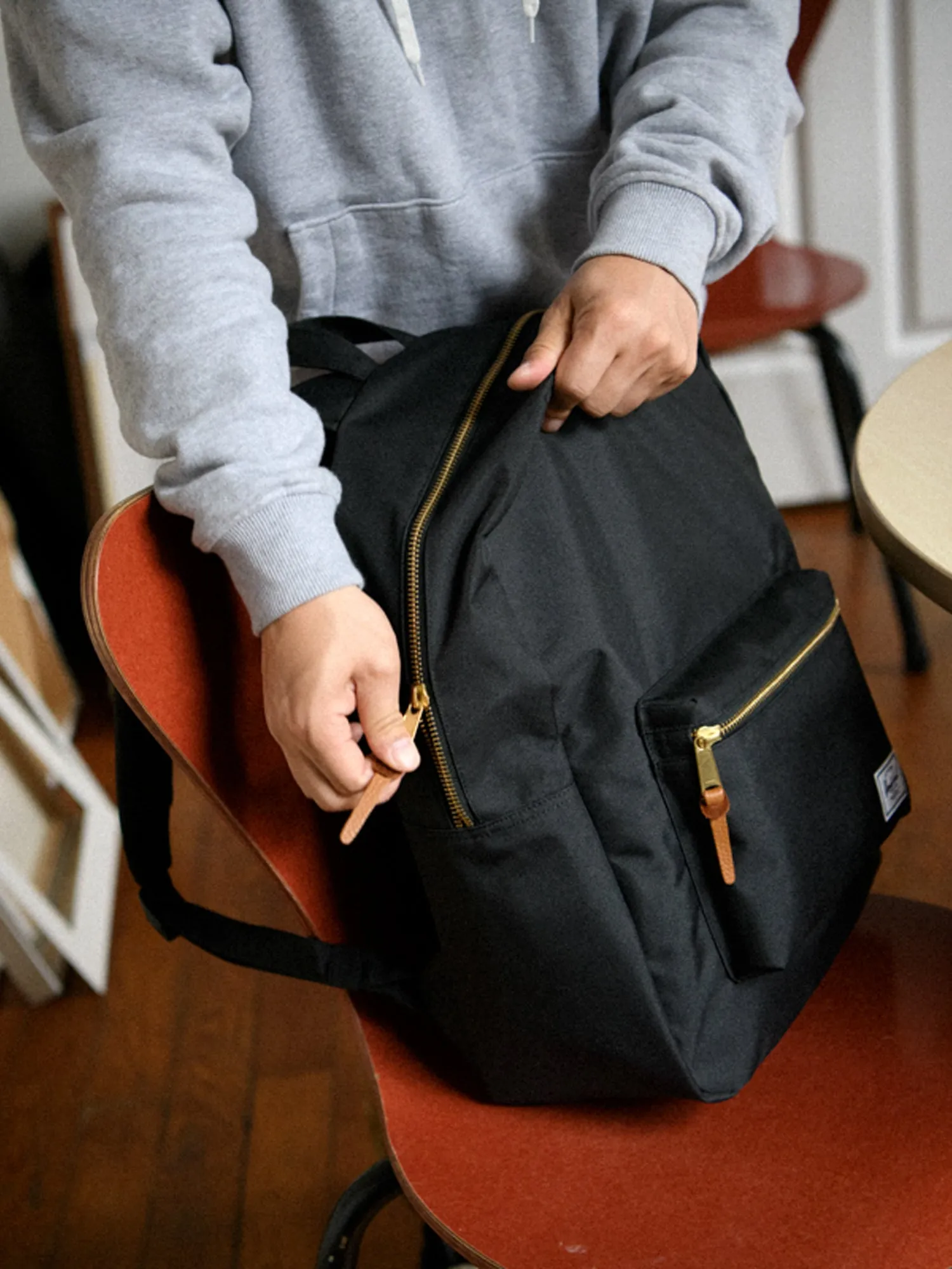 HERSCHEL SUPPLY CO. SETTLEMENT 23L BACKPACK - BLACK